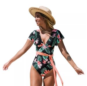 CUPSHE Ruffle sleeve floral One-Piece Swimsuit Size small NWT
